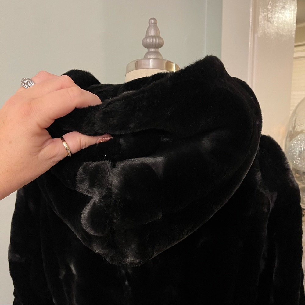 Fabulous Furs Black Hooded Sheared Faux Fur Beaver Anorak Winter Coat Size Small - Picture 11 of 16